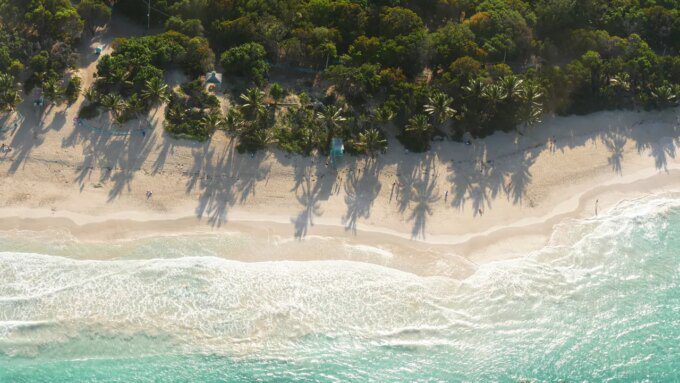 Pantai Tersembunyi di AS Ini Baru Saja Dinobatkan Sebagai Salah Satu yang Terbaik di Dunia!