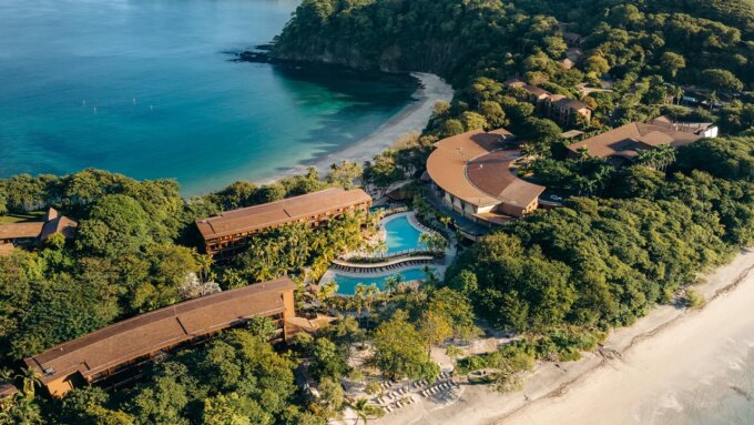 13 Hotel Terbaik di Costa Rica: Dari Eco-Lodge Hutan hingga Resort Mewah untuk Berselancar!