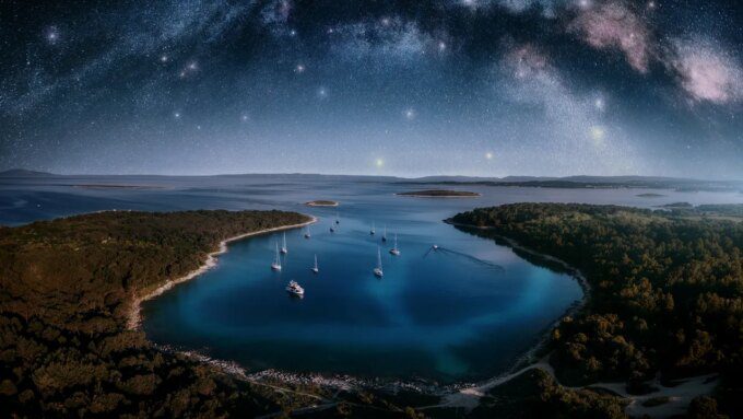 7 Kapal Pesiar Berbasis Astronomi yang Bikin Kamu Terpesona Bintang!