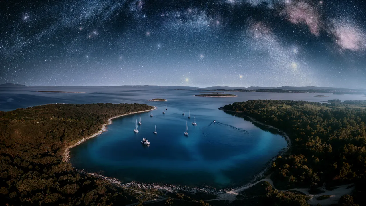 7 Kapal Pesiar Berbasis Astronomi yang Bikin Kamu Terpesona Bintang!