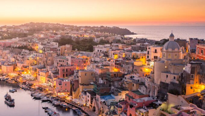 6 Destinasi Menawan Sebagai Alternatif Terjangkau untuk Amalfi Coast!
