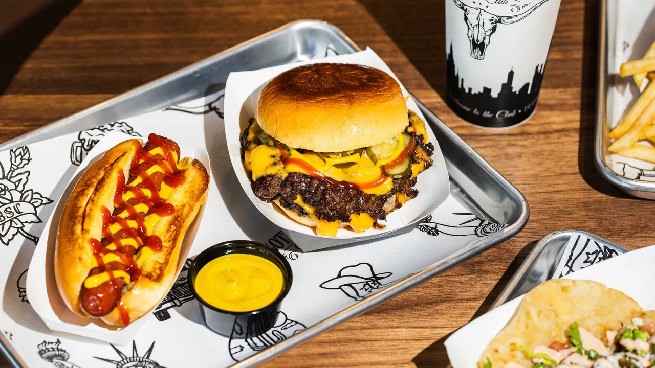 Cinta Burger? Ini Tempat Terbaik di New York untuk Memuaskan Hasratmu!