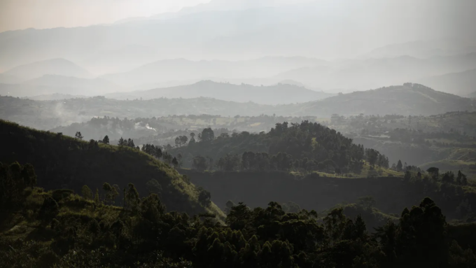 Di Uganda, Pesona Tak Hanya dari Gorila!