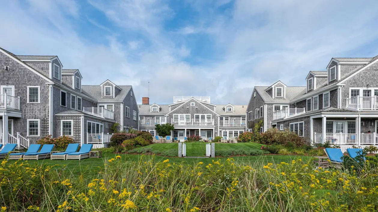 Panduan Terbaik Menikmati Pantai, Restoran, dan Hotel di Nantucket yang Wajib Kamu Coba!