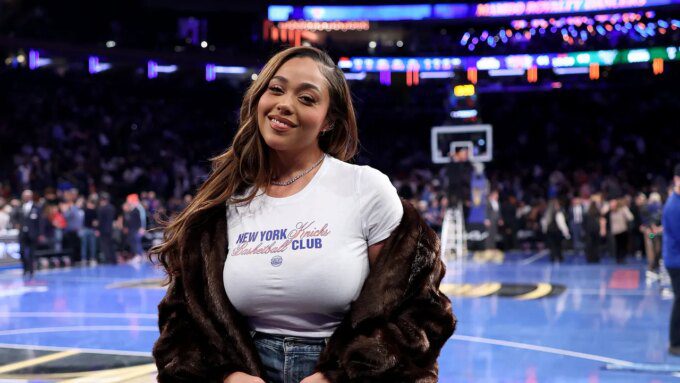 Kemas Barang Bareng Jordyn Woods: Knicks Menang 4, Tas Beruntung Ini Tak Akan Pergi!