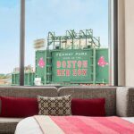 Temukan Tempat Menginap Terbaik Dekat Fenway Park untuk Fans Sox dan Penonton Konser!