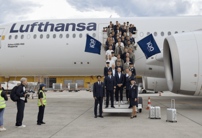 Lufthansa Antar Timnas Pria ke AS: Siap Taklukkan Tantangan Baru!