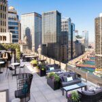 35 Hotel Terbaik di Chicago untuk Rasakan Kebaikan Tangan Tengah yang Sesungguhnya!