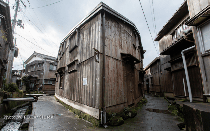 Shukunegi Village: Destinasi Tersembunyi dengan Pesona Sejarah di Tepian Laut Jepang!