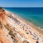 10 Negara dengan Pantai Terbersih di Dunia yang Wajib Kamu Kunjungi!