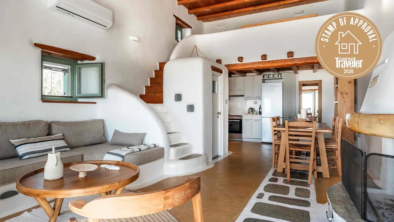 Airbnb Favoritku: Rumah Tradisional Cycladic dengan Pemandangan Menawan Laut Aegea!