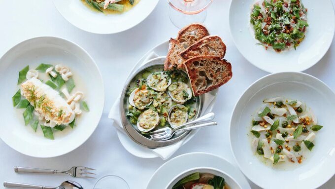 35 Restoran Terbaik di Boston: Menjelajahi Kuliner Thai Modern, Steakhouse Klasik, dan Beragam Hidangan Laut!