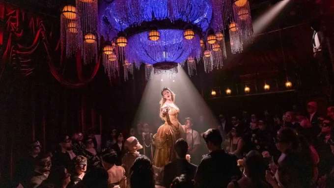 Teater Terbaik di New York City untuk Ditonton Sekarang—On dan Off Broadway!