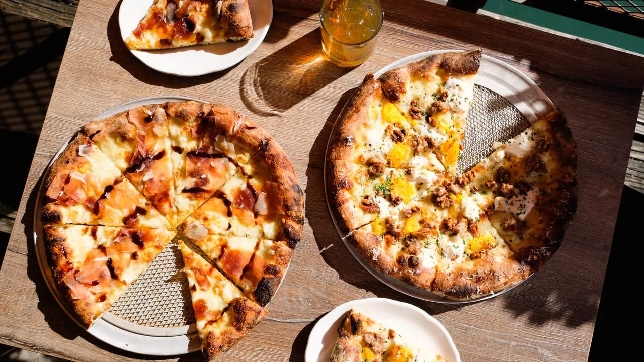 Pizza Terlezat di Amerika Menurut Para Ahli: Siap-siap Jatuh Cinta!