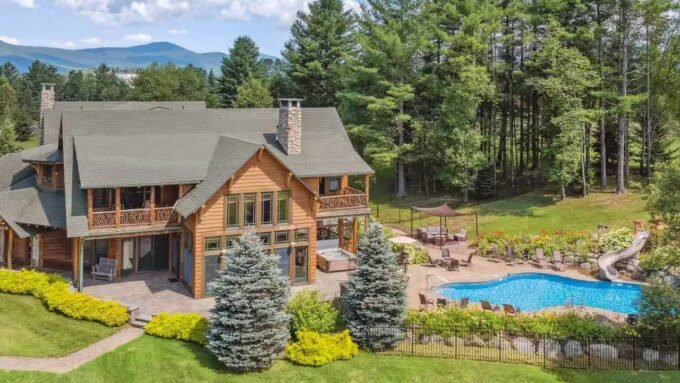 Temukan Spot Airbnb Terbaik di Adirondack: Liburan di Pinggir Danau, Kabin Nyaman, dan Petualangan Gunung!