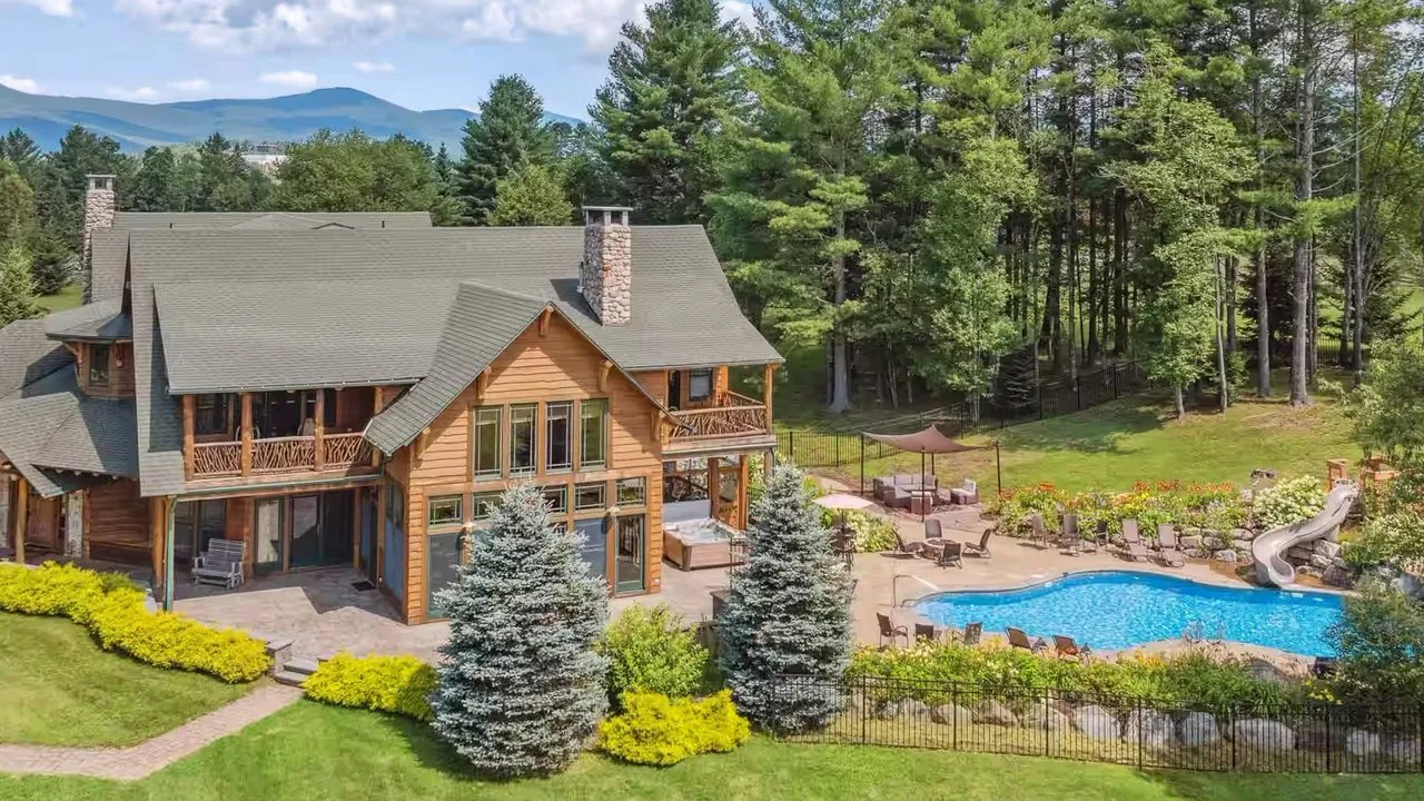 Temukan Spot Airbnb Terbaik di Adirondack: Liburan di Pinggir Danau, Kabin Nyaman, dan Petualangan Gunung!