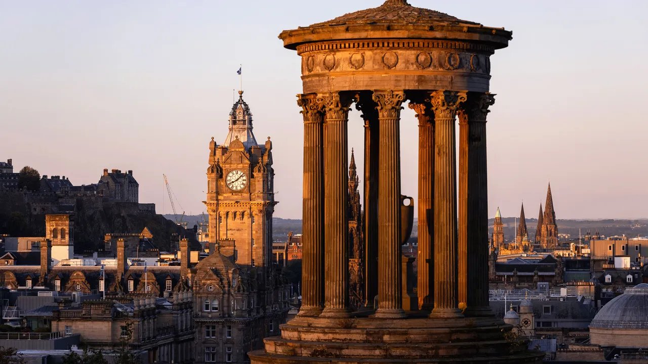 Temukan Spot Terfavorit Seorang Veteran Edinburgh Fringe di Festival: Destinasi Wajib Kunjung!