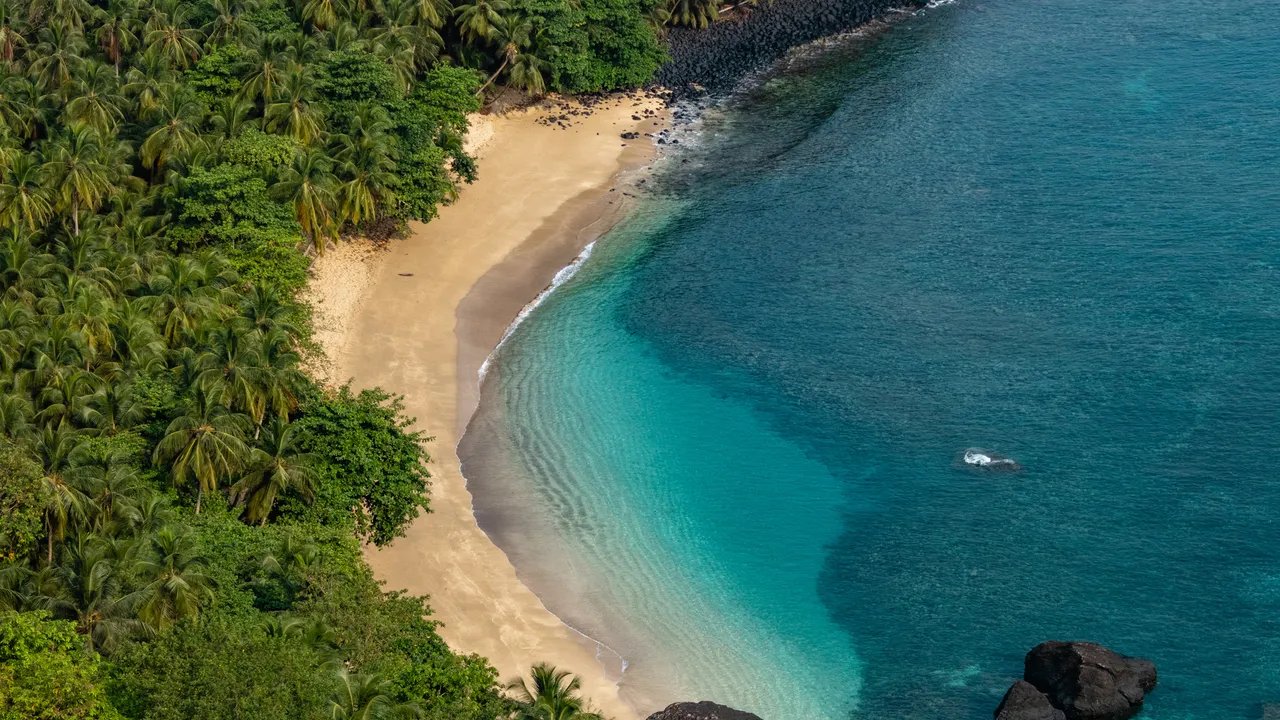 Kepulauan Afrika yang Memikat Ini Kini Menawarkan ‘Golden Passport’ seharga $90,000!