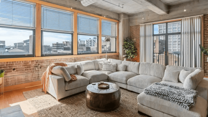 Temukan Airbnb Terbaik di St. Louis untuk Liburan Penuh dengan Barbecue, Baseball, dan Bir!
