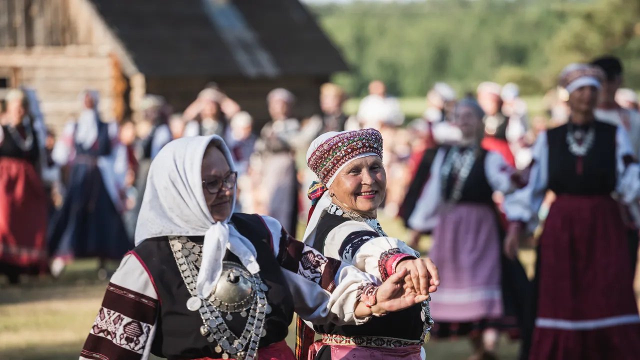 Setomaa: Menjaga Warisan Budaya Hidup di Perbatasan Rusia Estonia!