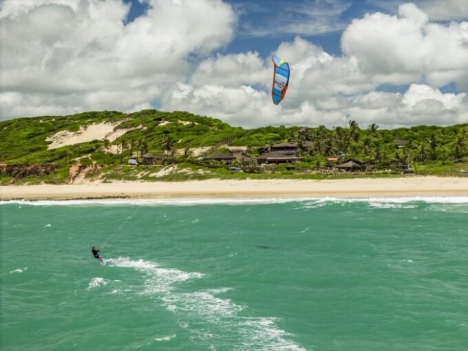 Brasil Angin: Dari Juara Dunia ke Destinasi Memikat untuk Kitesurfer!