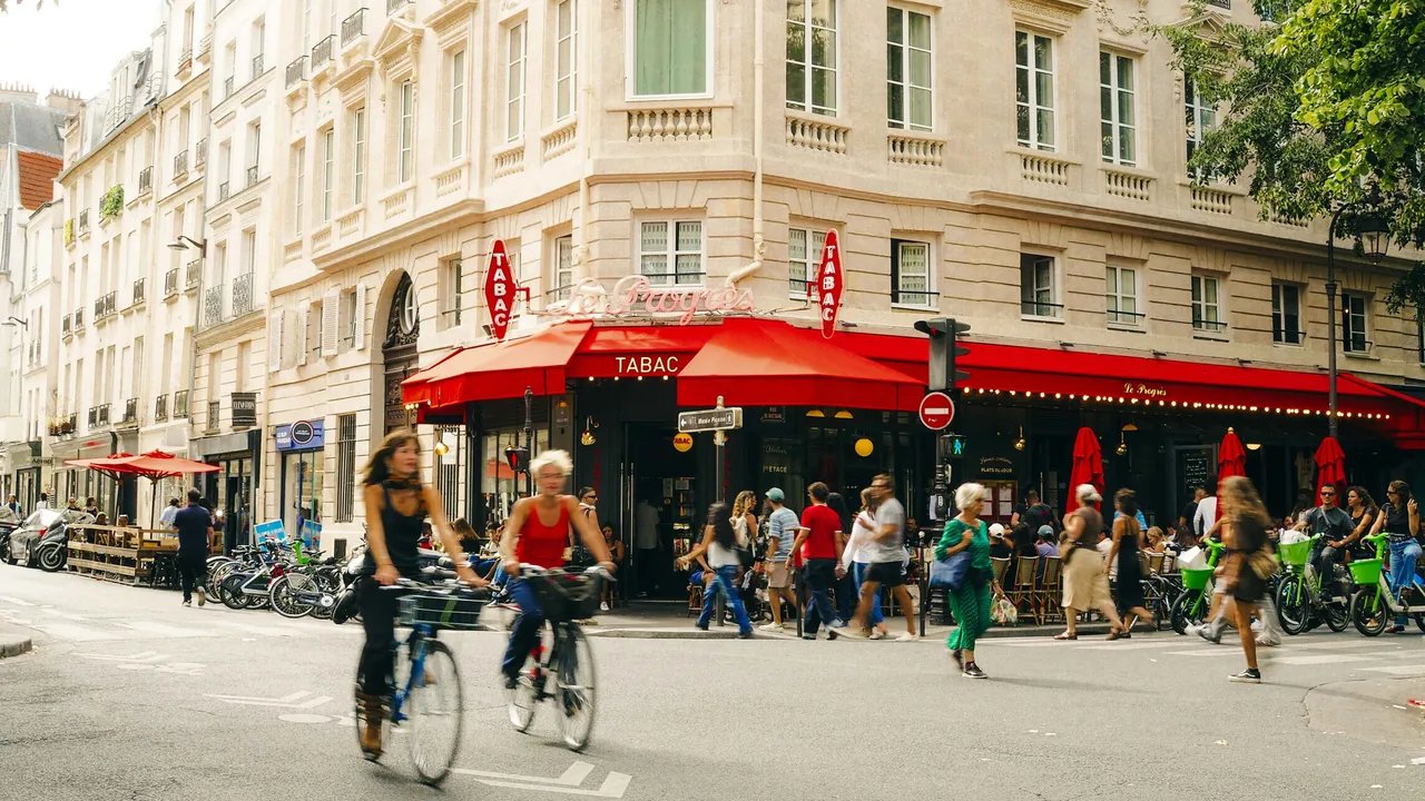 Perlukah Anda Memberi Uang Tips di Paris? Simak Dulu Faktanya!